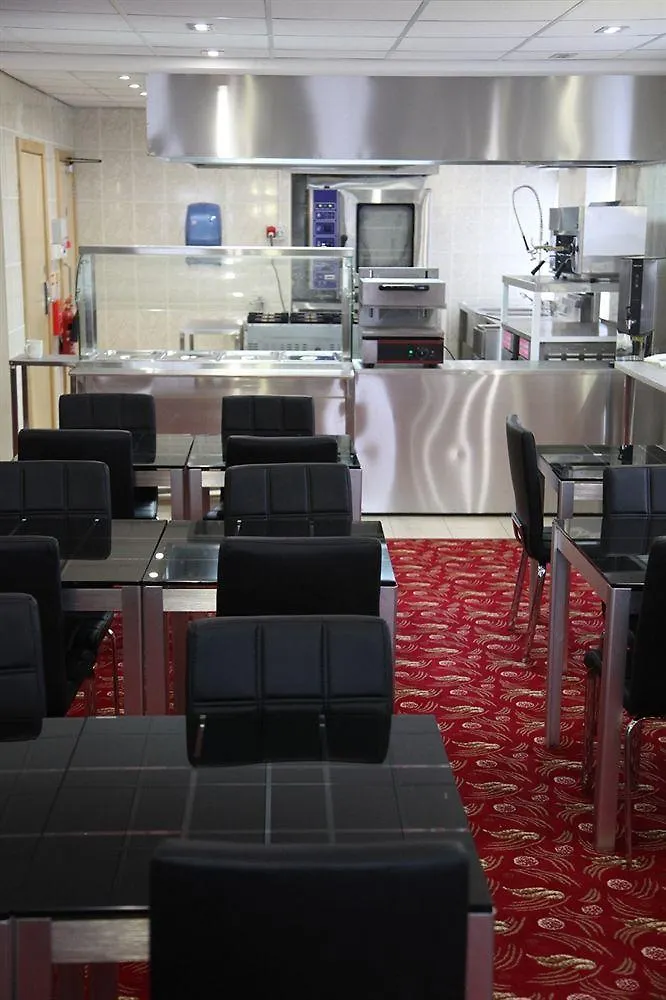 Cambridge Hotel Huddersfield